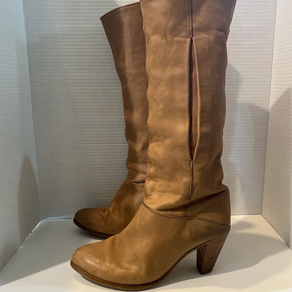 VTG Frye Women's Tan Leather Campus Boots Tall Riding Heeled 8.5 Fold Over Cuff